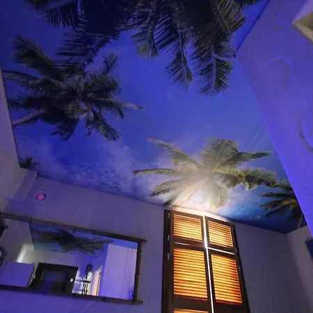 Egzotyczny Diamonds I Zanzi W Krainie Alicji Apartment Elk Exterior photo