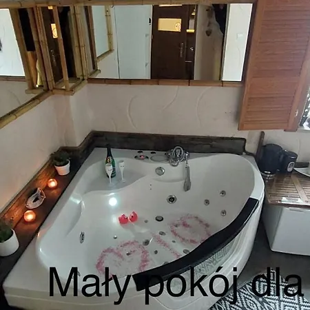 Egzotyczny Diamonds I Zanzi W Krainie Alicji Apartment Elk Exterior photo