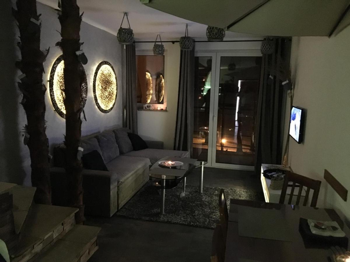 Homestay Egzotyczny Diamonds I Zanzi W Krainie Alicji *