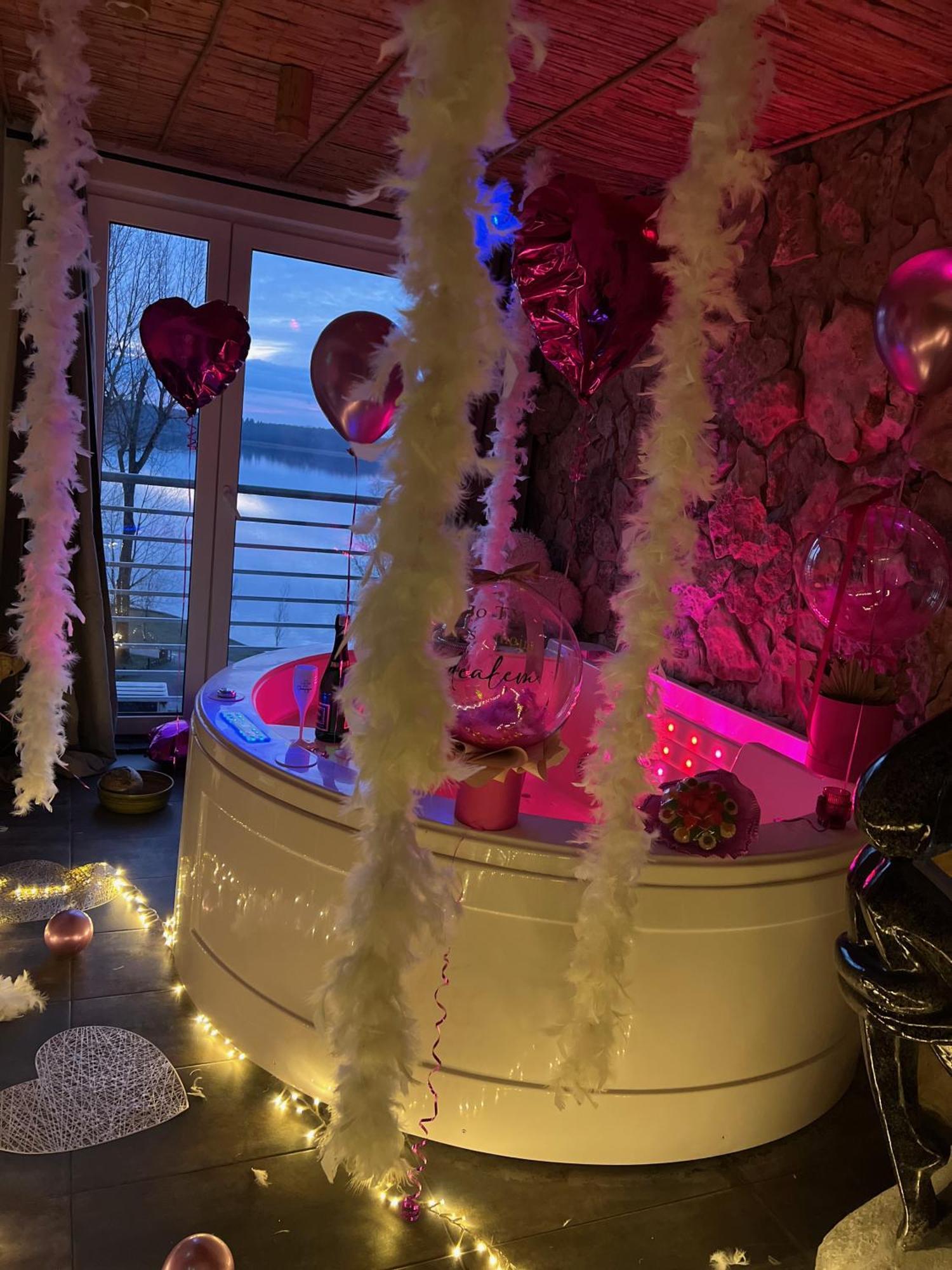 Egzotyczny Diamonds I Zanzi W Krainie Alicji Homestay