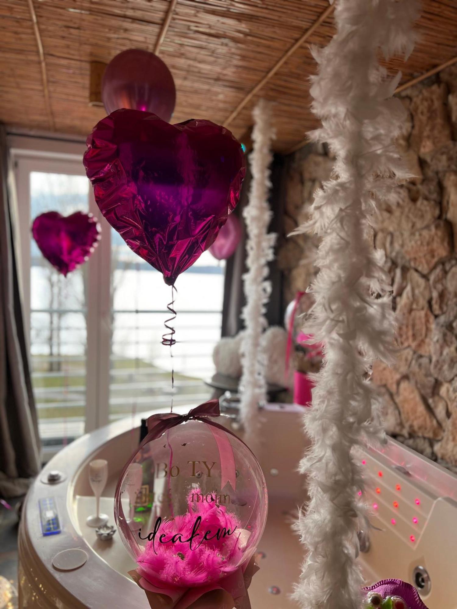 Egzotyczny Diamonds I Zanzi W Krainie Alicji Homestay Elk